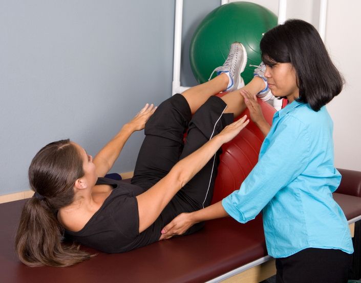 What duties does a physical therapist have?